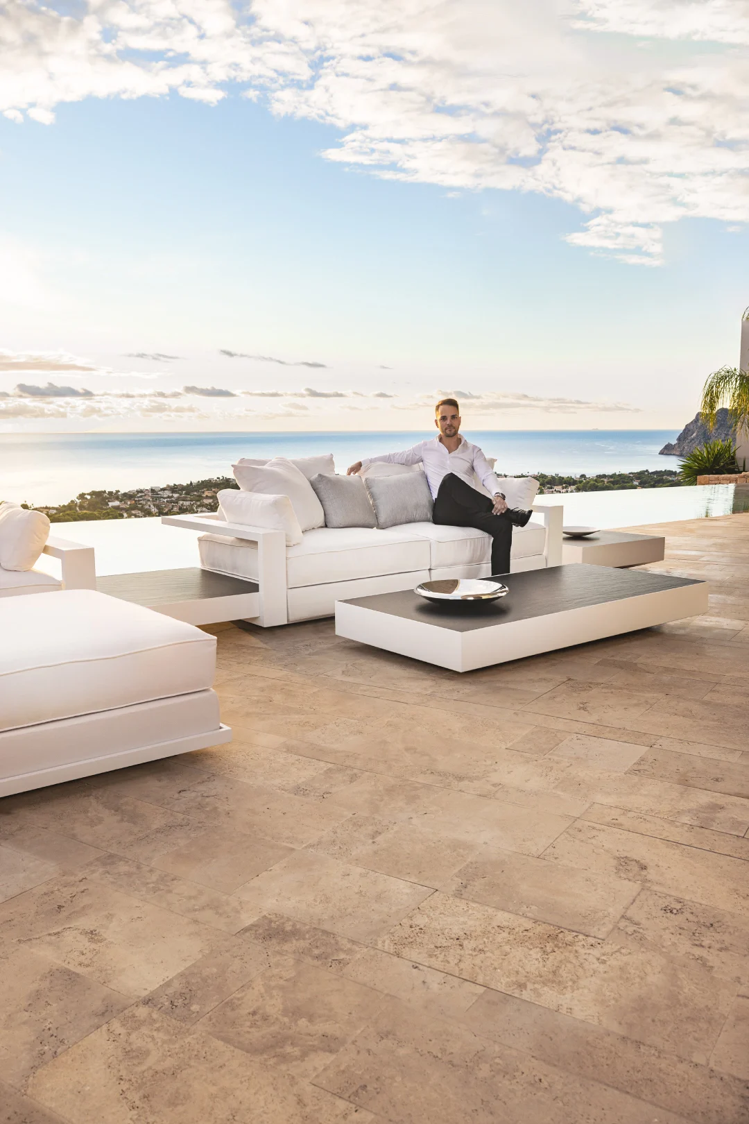 modern outdoor furniture
