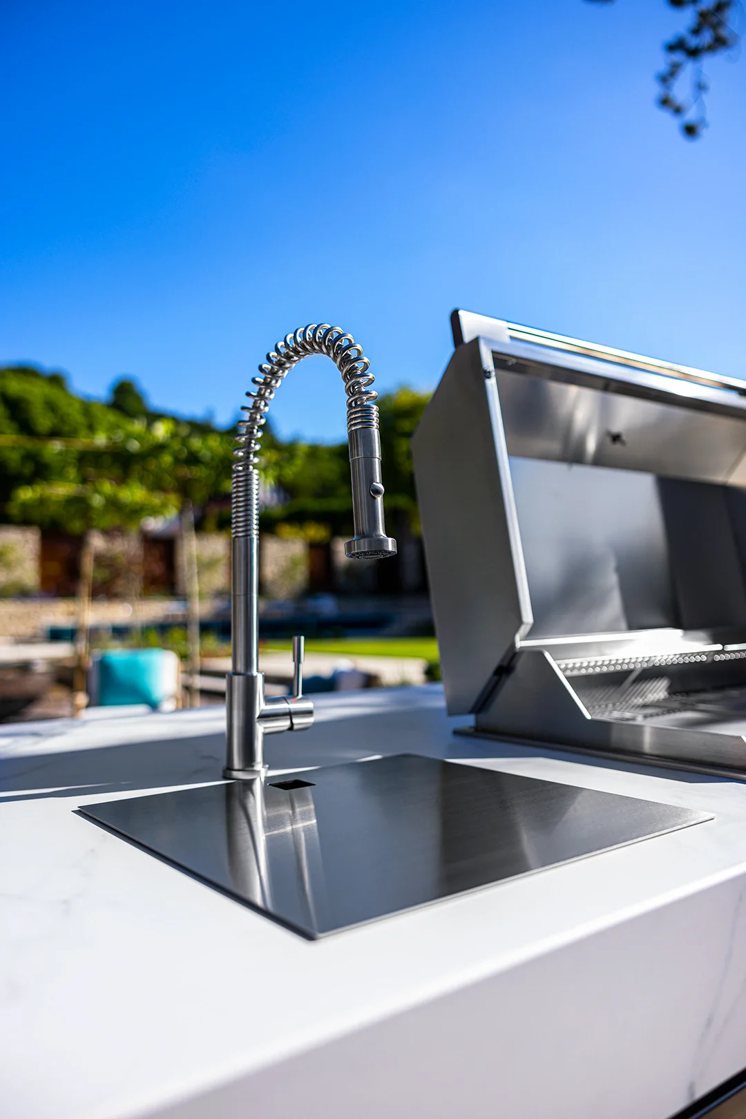 luxury outdoor kitchen