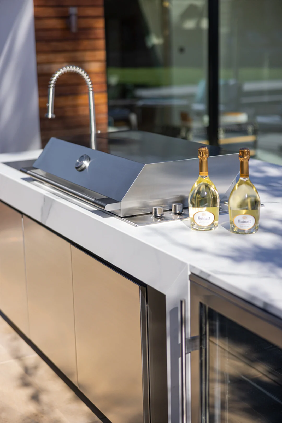 high end luxury outdoor kitchen