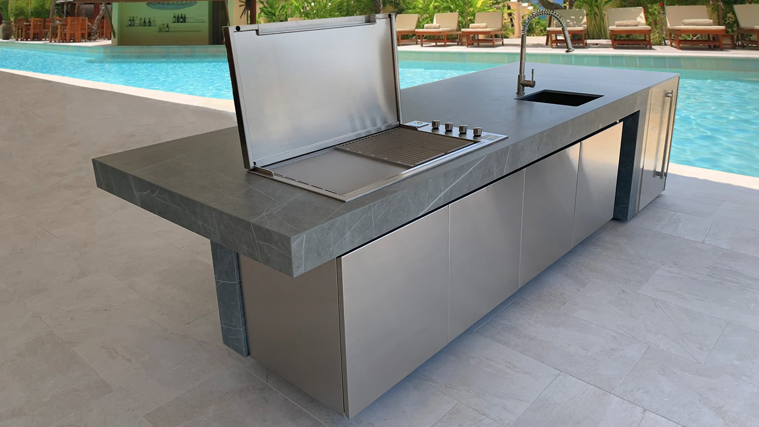 high end luxury outdoor kitchen