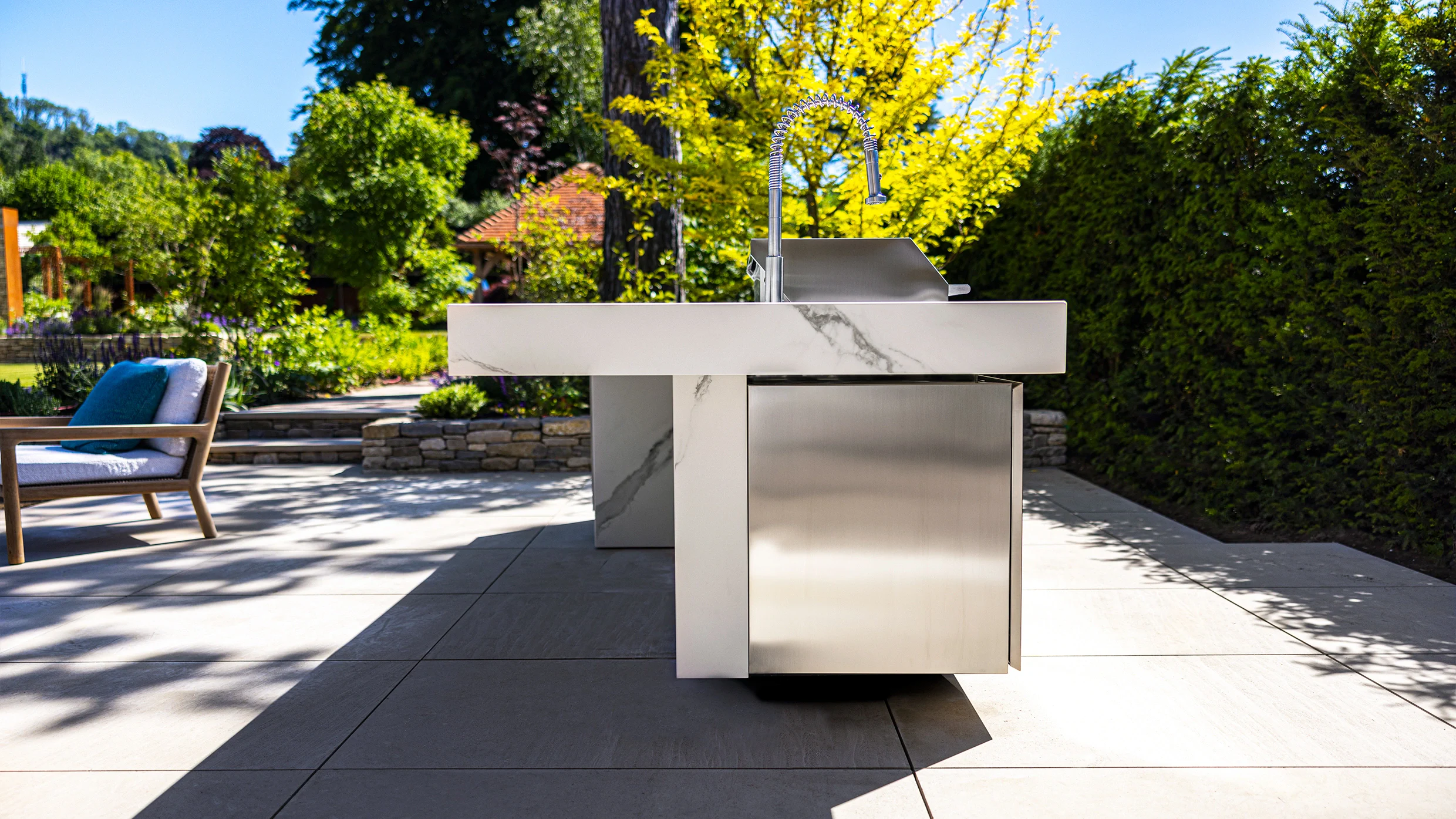 high end outdoor kitchen