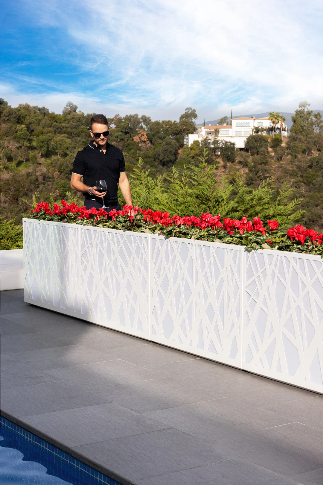 illuminated garden planters