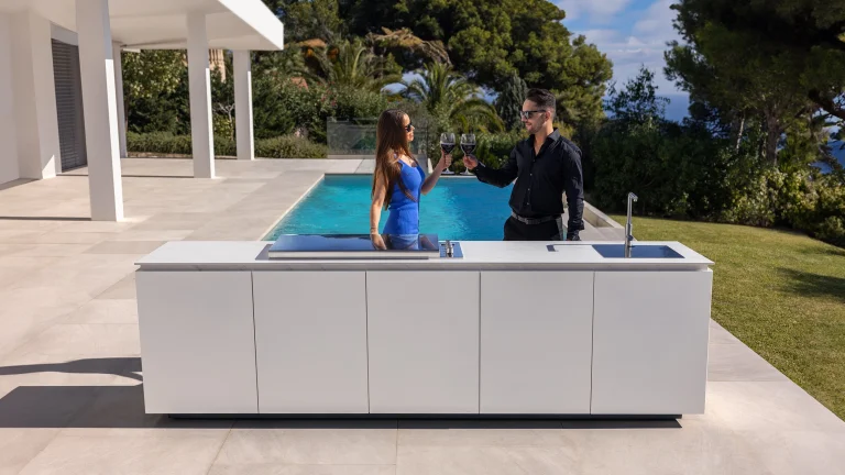 Why you should invest in an outdoor kitchen? 1