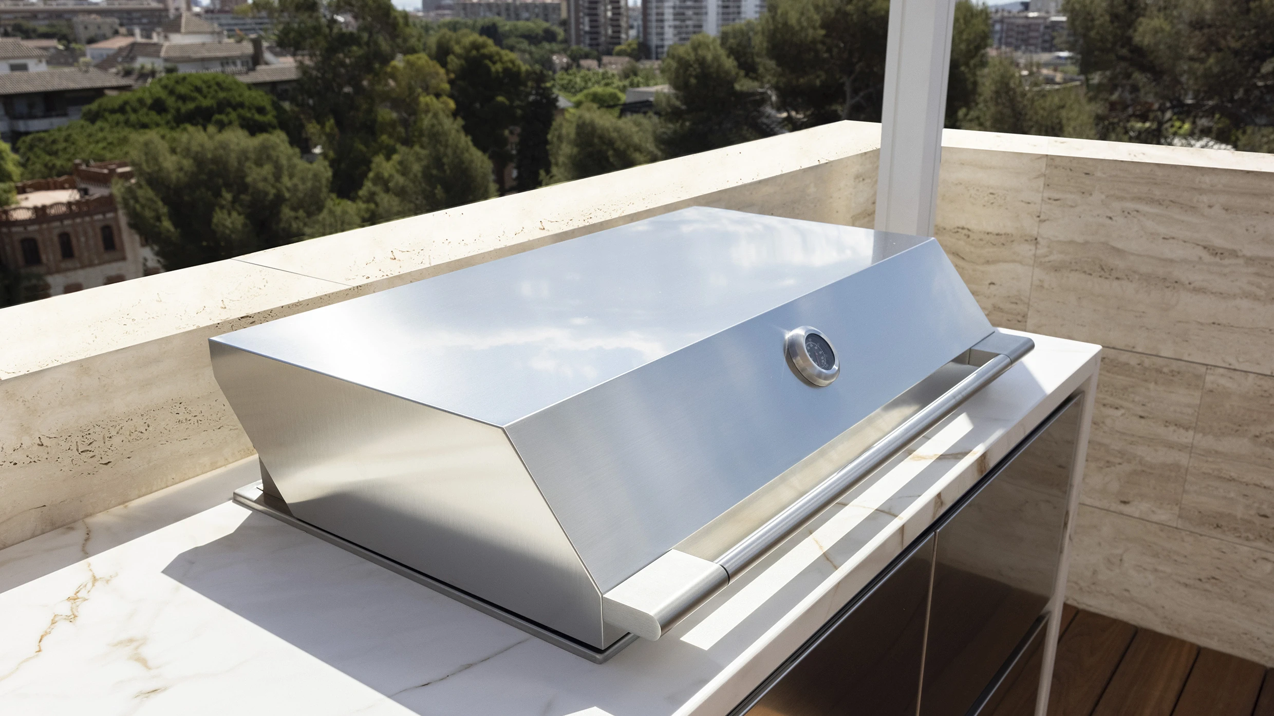 outdoor kitchen island with bar