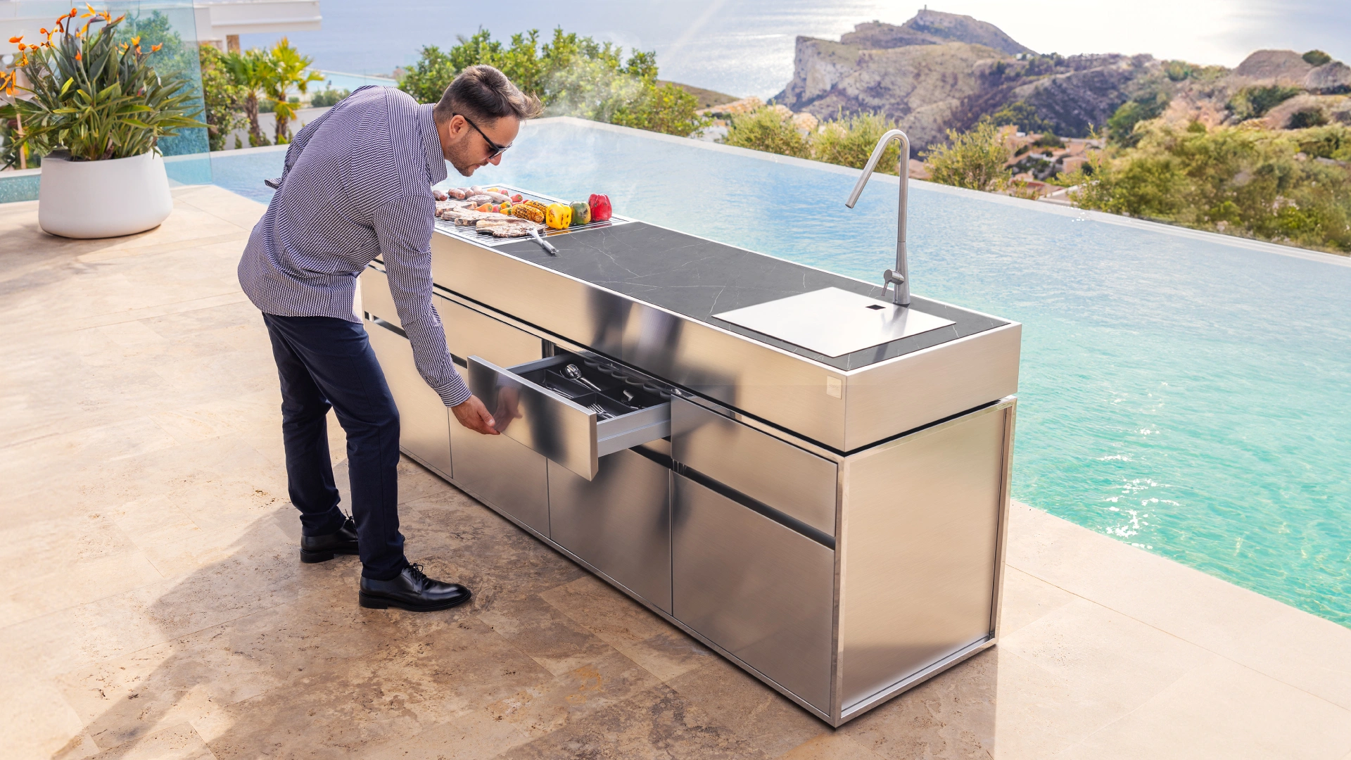 custom outdoor kitchen islands